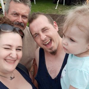 Meet your Posher, Leona